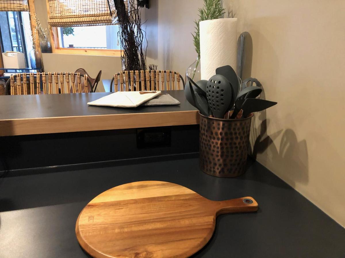 Blanchard Mountain Bnb Канмор Экстерьер фото