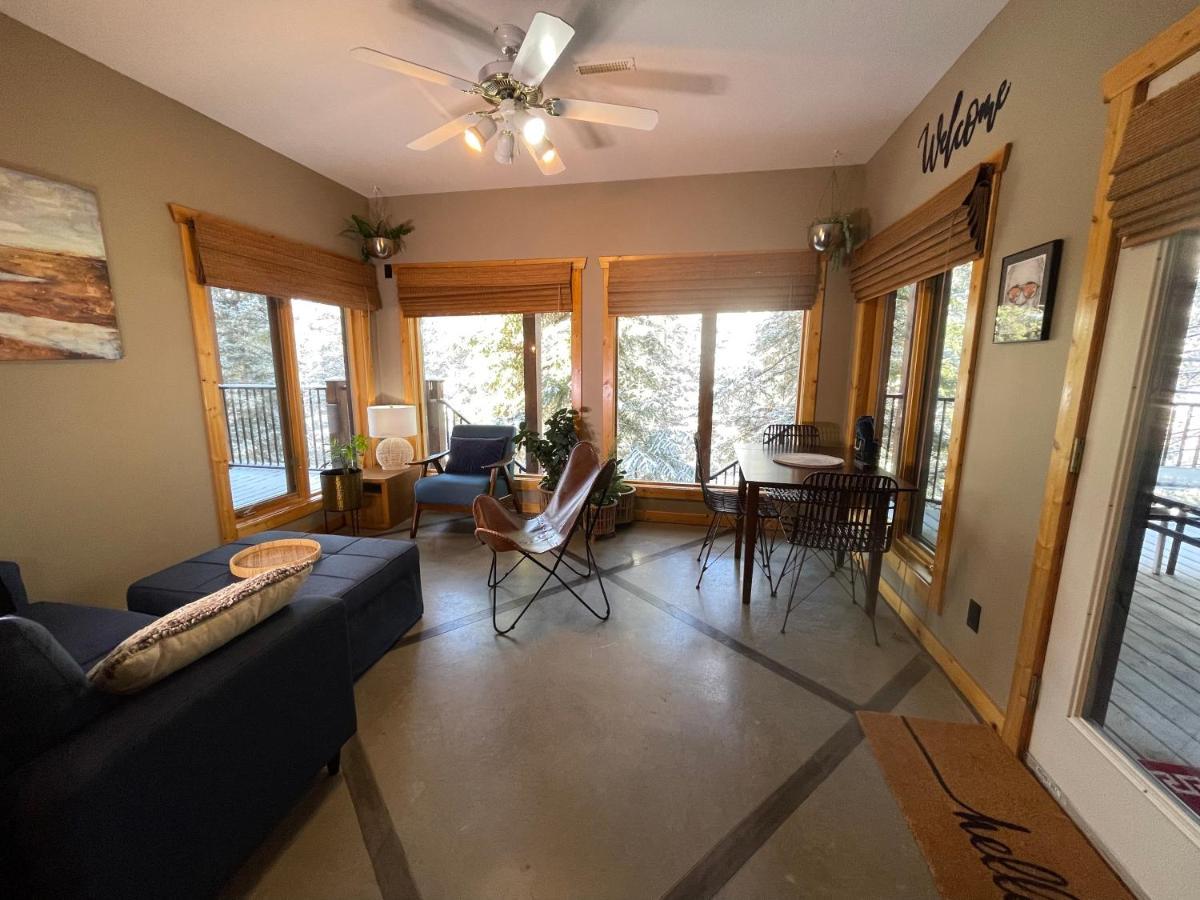 Blanchard Mountain Bnb Канмор Экстерьер фото
