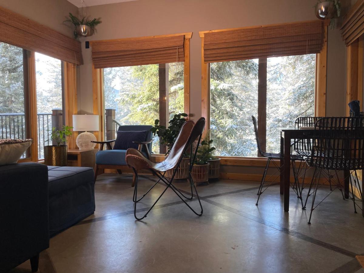 Blanchard Mountain Bnb Канмор Экстерьер фото